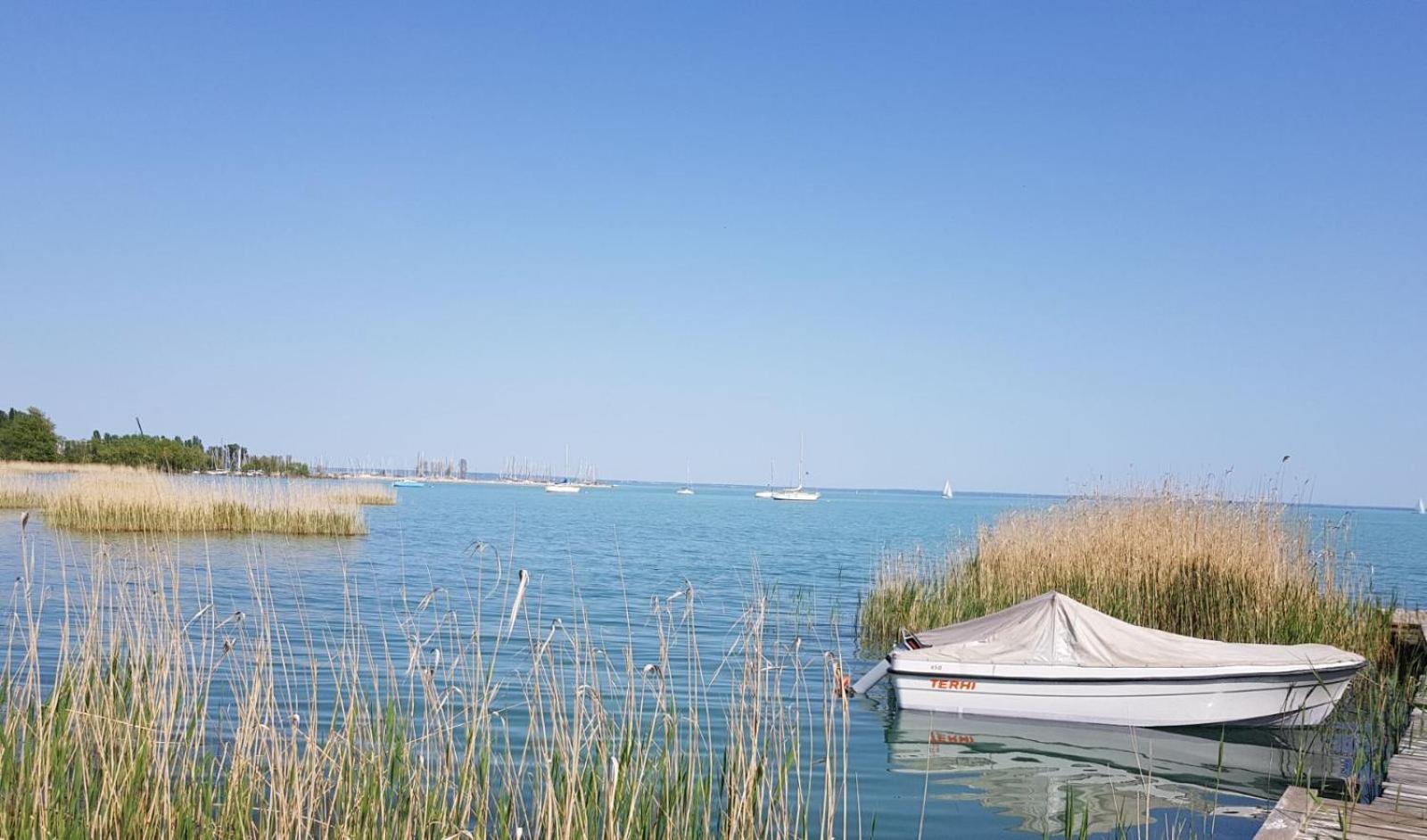 Coastline Balaton Apartment Alsoors Ngoại thất bức ảnh